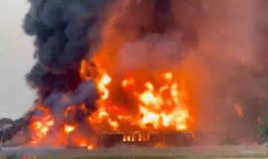 انفجار عنيف داخل مستودع للمشتقات النفطية بطهران