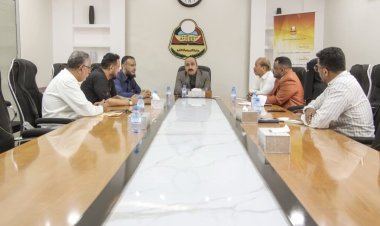 اجتماع بتربية ساحل حضرموت يناقش آلية تنفيذ مشروع (المعلم الرقمي) لمعلمي ساحل حضرموت.