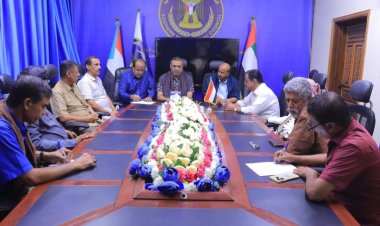 انتقالي وادي وصحراء حضرموت يلتقي أعضاء الجمعية الوطنية ومجلس المستشارين لمناقشة الترتيبات لفعالية 14 أكتوبر