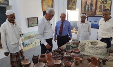 فريق التوجيه والرقابة الرئاسي يزور المركز الثقافي بغيل باوزير