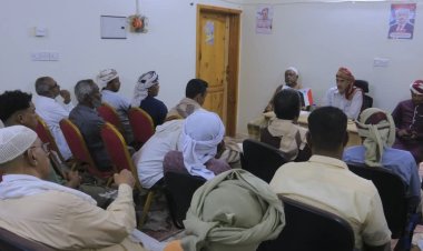 انتقالي سيئون يناقش مع رؤساء اللجان المحلية الترتيبات الخاصة بفعالية 14 أكتوبر في شبام