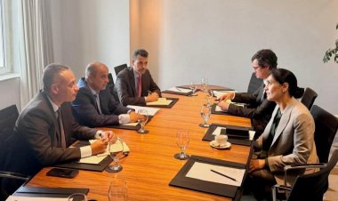 رئيس الوزراء يناقش مع سفيرة المملكة المتحدة مستجدات الأوضاع وتعزيز الشراكة لدعم الإصلاحات