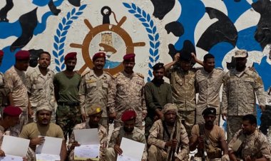 أركان قوات خفر السواحل ينفذ نزولًا ميدانيًا للقطاع الشرقي ويكرّم المشاركين في عملية تحرير المختطفين الصوماليين