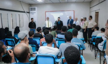 فريق التوجيه والرقابة الرئاسي يطلع على سير عمل جامعة الأوائل في المكلا