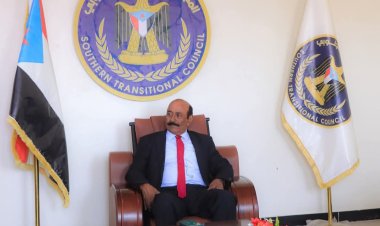 رئيس انتقالي شبوة يدين الاعتداء على الصحفي صالح أبو عوذل