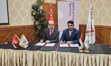 رئيس جامعة المهرة يوقّع اتفاقية شراكة وتعاون أكاديمي مع رئيس جامعة تونس المنار