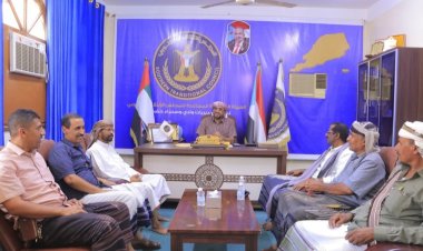 انتقالي وادي وصحراء حضرموت يلتقي بمدير عام رخية