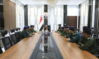 قيادات وزارة الداخلية تُشيد بانضباط أمن حضرموت وتصفه بالنموذج الوطني.. والمحافظ يؤكد: وضع الأمن في صدارة الأولويات