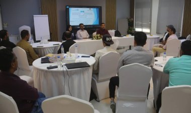 اختتام فعاليات الدورة التدريبية لمسؤولي بيانات برنامج النظام الالكتروني للإندار المبكر بالمكلا