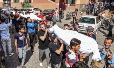 الدفاع المدني في قطاع غزة يعلن مقتل تسعة فلسطينيين بضربة إسرائيلية على حافلة