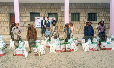 انتقالي مودية يدشن توزيع السلال الغذائية على أسر الشهداء بدعم من الهلال الأحمر الإماراتي