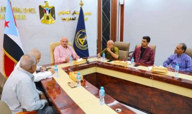 فريق التوجيه والرقابة الرئاسي يعقد لقاءً مع قيادة اللجان المجتمعية في العاصمة عدن