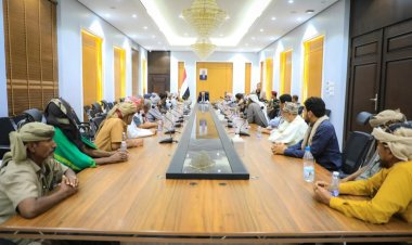 محافظ حضرموت يلتقي وفدًا من قبيلة العوابثة لمناقشة تطورات قضية مقتل "الشاب عوض عبدالله العوبثاني"