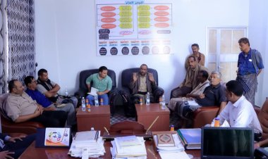 فريق التوجيه والرقابة الرئاسي يتفقد فرع مصلحة الضرائب في شبوة