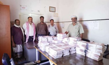 انتقالي عرماء يدعم مكتب التربية والتعليم بالمديرية بكمية من الكتب المدرسية