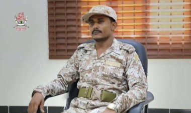 قوات العمالقة الجنوبية تستقبل قياديًّا منشقًّا عن مليشيا الحوثي في الساحل الغربي