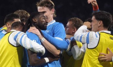 نابولي يضمد جراحه بانتصار عريض على إنتر ميلان