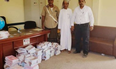 انتقالي جردان يقدم كمية من الكتب المدرسية لمكتب التربية والتعليم بالمديرية