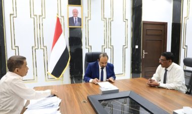 محافظ حضرموت يعمّد عددًا من مشاريع البنية التحتية بمديرية تريم