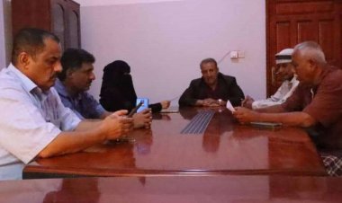 فريق التوجيه والرقابة الرئاسي يلتقي مسؤولي مكتب التخطيط والتعاون الدولي في لحج