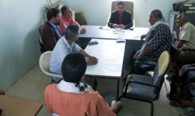 بتوجيهات المحافظ بن الوزير.. الوكيل لمروق يوجّه بتعزيز أداء صندوق النظافة والتحسين.