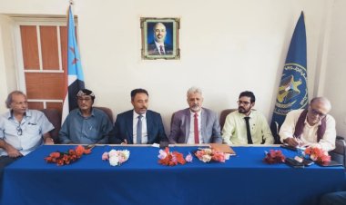 رئيس تنفيذية انتقالي أبين يعقد لقاءً مشتركاً للهيئة التنفيذية لانتقالي المحافظة والهيئة الإدارية لمنسقية الجامعة