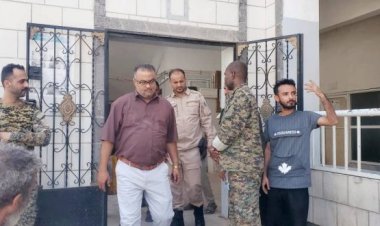 مدير عام التواهي يتفقد شرطة القلوعة ويوجه بتعزيز الأداء والانضباط الأمني