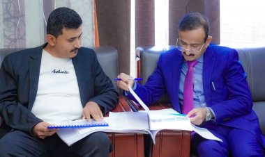 المحافظ بن الوزير يطلع على دراسات مشروع إنشاء مركز التغذية العلاجية بمديرية بيحان