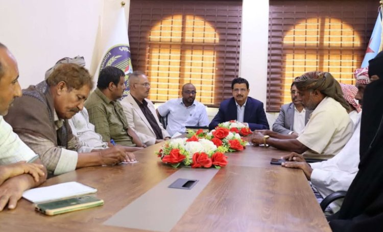 فريق التوجيه والرقابة الرئاسي يعقد لقاءً موسعًا مع أعضاء الجمعية الوطنية في سقطرى