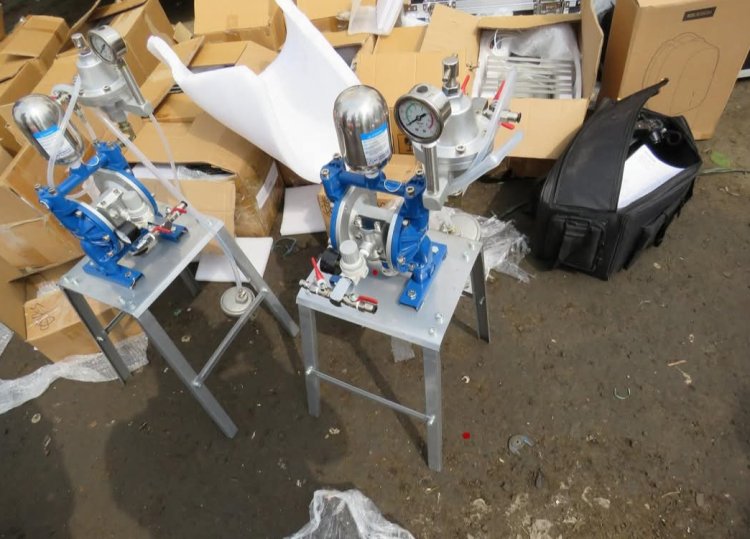 ضبط وتحريز 58 حاوية تزن أكثر من 2500 طن تحتوي على مصانع طائرات مسيرة، ومعدات عسكرية وتجسسية حوثية بميناء عدن