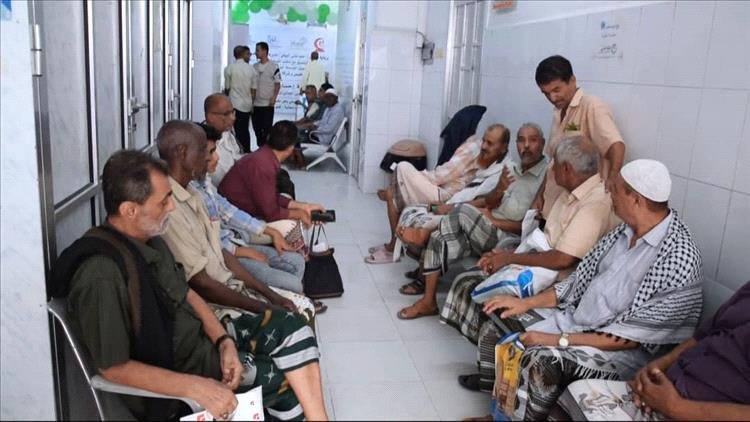 تدشين مخيم طبي مجاني لأمراض القلب والضغط والسكري في خور مكسر - عدن