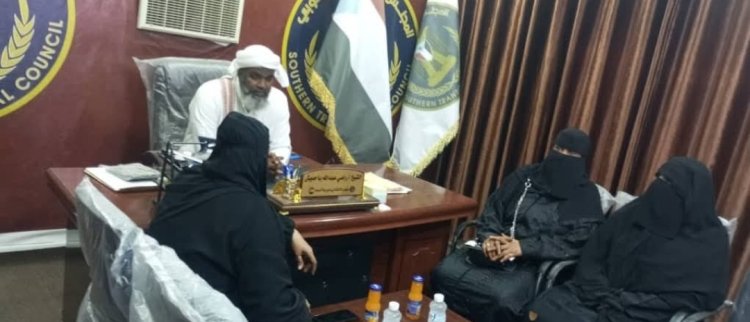 انتقالي السوم يلتقي مديرة إدارة المرأة والطفل بانتقالي وادي وصحراء حضرموت