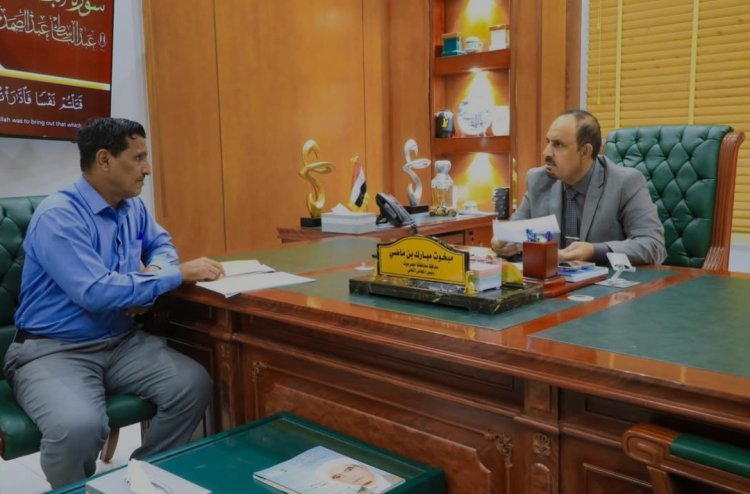 محافظ حضرموت يبحث مع مدير مكتب التخطيط آليات تنفيذ خطة 2025 ومقترحات لتشكيل مجلس اقتصادي