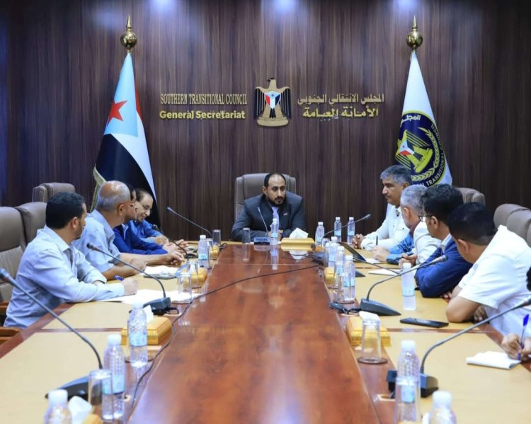 الأمين العام يطّلع على التحضيرات الجارية لإحياء الذكرى الـ62 لثورة 14 أكتوبر المجيدة بالضالع