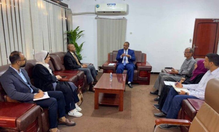 الوزير الزعوري يبحث مع نائب الممثل المقيم لصندوق الأمم المتحدة للسكان تعزيز التعاون المشترك