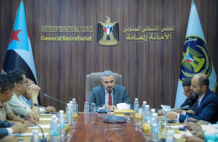 هيئة الإعلام والثقافة تناقش التحضيرات النهائية للخطة الإعلامية لتغطية فعاليات الذكرى 62 لثورة 14 أكتوبر المجيدة