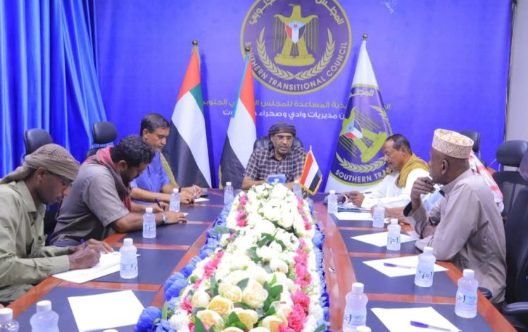 نتقالي وادي وصحراء حضرموت يلتقي النقابات العمالية لمناقشة مشاركتها في فعالية 14 أكتوبر