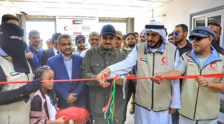 محافظ حضرموت يدشن مشروع "نهر الحياة" بتمويل من الهلال الأحمر الإماراتي لدعم علاج الأطفال