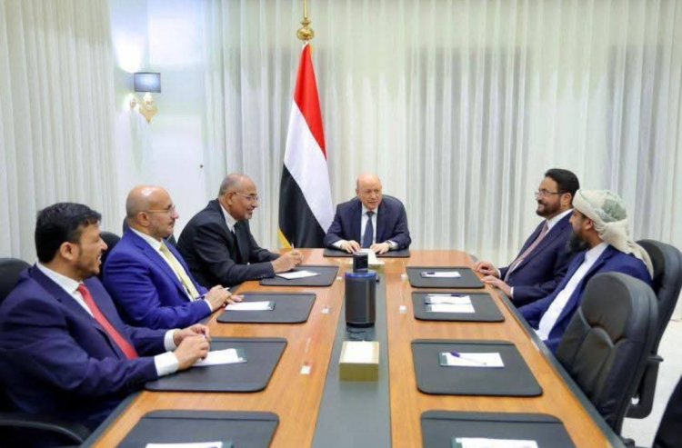 مجلس القيادة يؤكد التزامه الكامل بمبدأ الشراكة في ضوء مرجعيات المرحلة الانتقالية