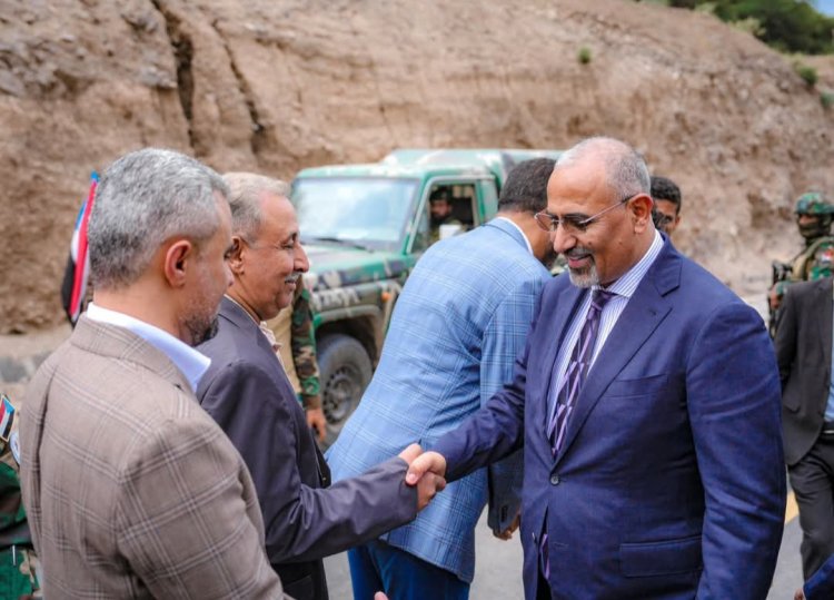 الرئيس الزُبيدي يصل الضالع للمشاركة في الاحتفالات الجماهيرية بالذكرى 62 لثورة 14 أكتوبر المجيدة