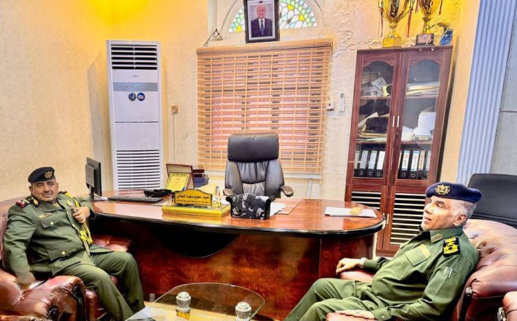 مدير عام شرطة شبوة يبحث تعزيز التعاون الأمني مع نظيره مدير عام شرطة حضرموت الساحل