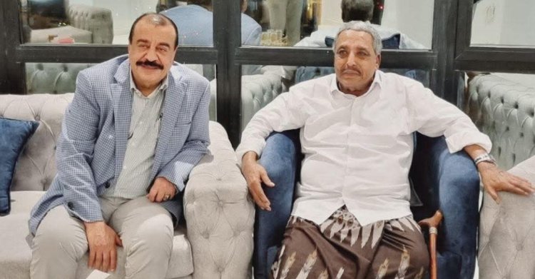 اللواء بن بريك يهنئ الزعيم حسن باعوم بذكرى ثورة 14 أكتوبر المجيدة.