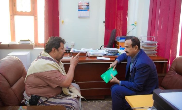 المحافظ بن الوزير يوجه بتسريع إنشاء المحطة المركزية للغاز ويؤكد المشروع ضرورة تنموية واستراتيجية لتلبية احتياجات المحافظة