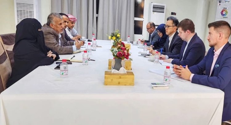 فريق التوجيه الرئاسي وتنفيذية انتقالي المهرة يلتقون وفد من مكتب المبعوث الأممي بالغيضة