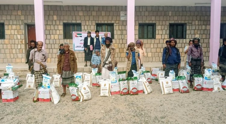 انتقالي مودية يدشن توزيع السلال الغذائية على أسر الشهداء بدعم من الهلال الأحمر الإماراتي