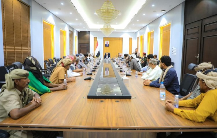 محافظ حضرموت يلتقي وفدًا من قبيلة العوابثة لمناقشة تطورات قضية مقتل "الشاب عوض عبدالله العوبثاني"