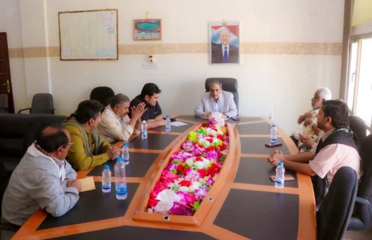 الأمين العام لمحافظة شبوة يترأس اجتماعًا لهيئة الأراضي والسلطة المحلية بمديرية ميفعة لتعزيز العمل وتفعيل التخطيط الحضري