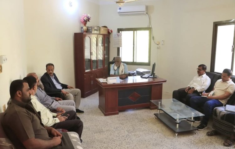 فريق التوجيه والرقابة الرئاسي يطلع على سير عمل مكتب التخطيط والتعاون الدولي بشبوة