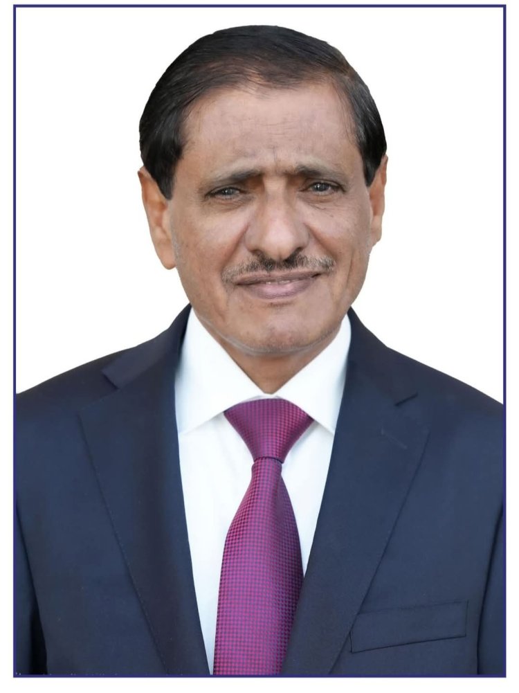 عضو مجلس القيادة الرئاسي البحسني يعزي الشيخ بقشان في وفاة الشيخ محمد سالم بقشان