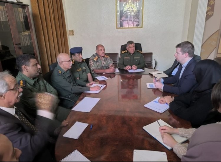 مدير الأمن والشرطة بساحل حضرموت يناقش مع مكتب المبعوث الأممي مستجدات الأوضاع الأمنية بالمحافظة